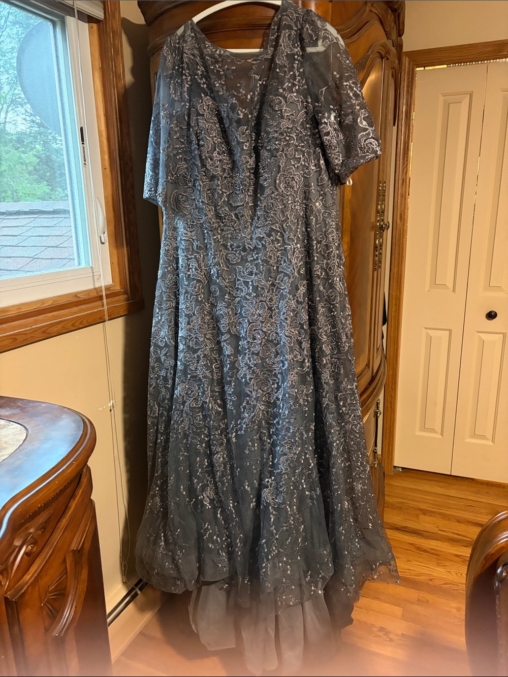 Elegant Metallic Lace A-Line Evening Dress - Charcoal Gray